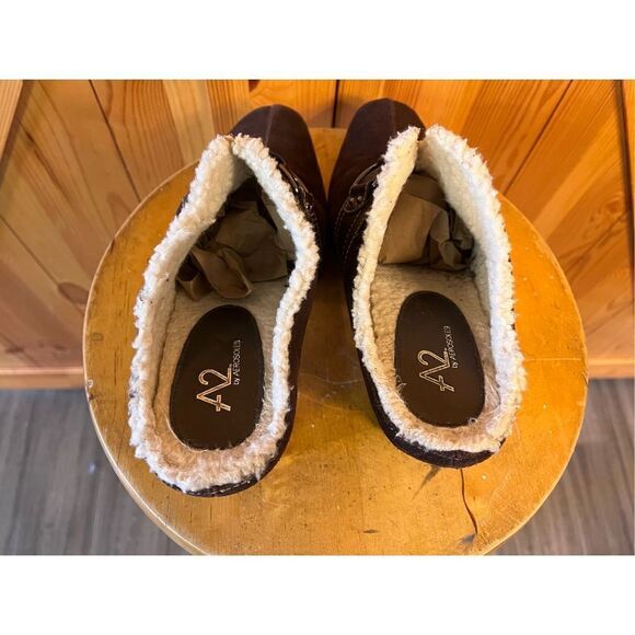 Aerosoles  Snapjack Brown Suede Leather Mule Women’s Size 10B - Picture 4 of 8